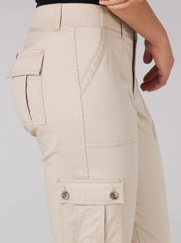 LEE WOMEN'S FLEX TO GO RELAXED FIT CARGO CAPRI IN OXFORD TAN 6 LEE WOMEN'S FLEX TO GO RELAXED FIT CARGO CAPRI IN OXFORD TAN - Image 4