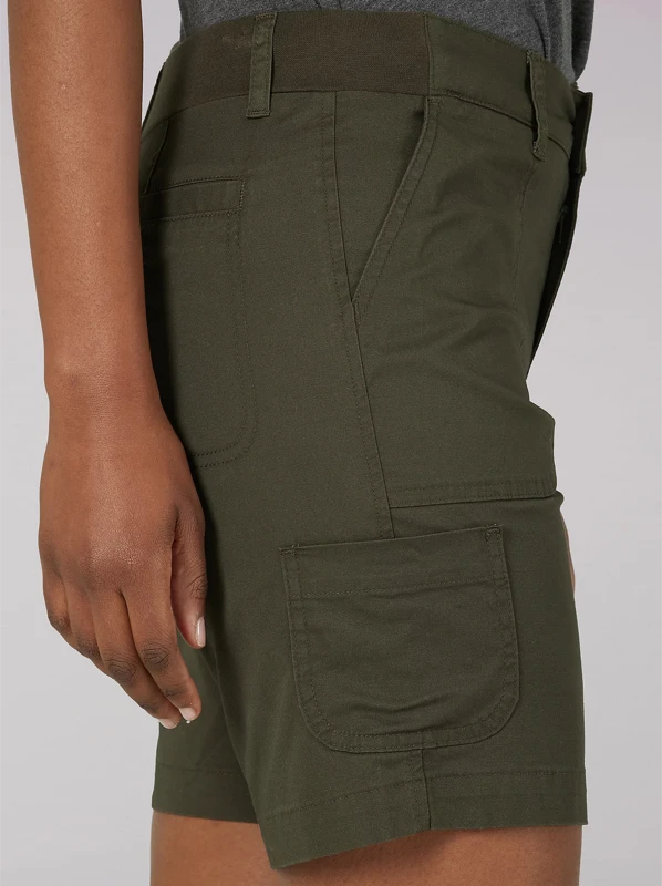 LEE WOMEN'S FLEX TO GO RELAXED FIT CARGO BERMUDA IN FRONTIER OLIVE 6 LEE WOMEN'S FLEX TO GO RELAXED FIT CARGO BERMUDA IN FRONTIER OLIVE - Image 4
