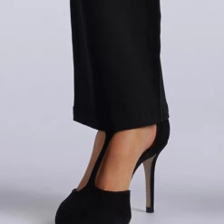 LEE WOMEN'S RELAXED FIT STRAIGHT LEG PANT (ALL DAY PANT) IN BLACK -down jacket shop LEE 4631201 LegDetail