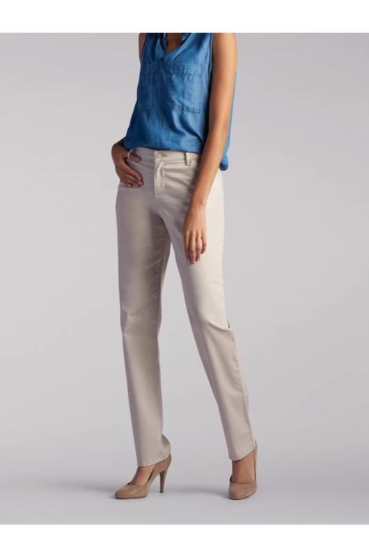 LEE WOMEN'S RELAXED FIT STRAIGHT LEG PANT (ALL DAY PANT) IN PARCHMENT 3 LEE WOMEN'S RELAXED FIT STRAIGHT LEG PANT (ALL DAY PANT) IN PARCHMENT