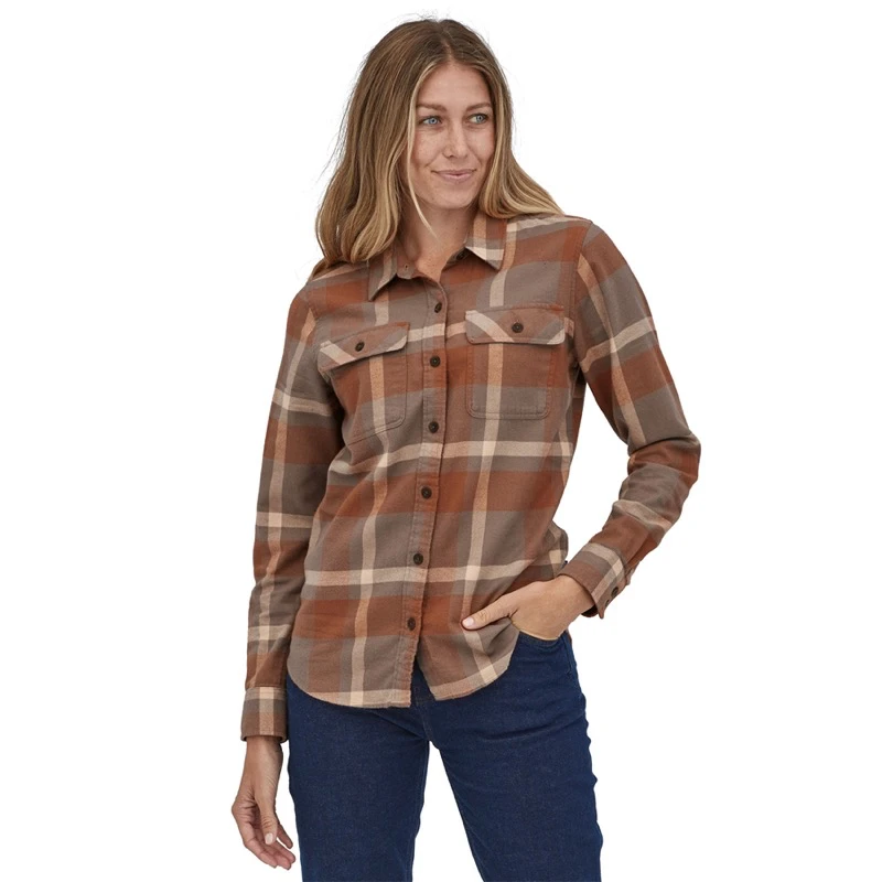 PATAGONIA Women's Long Sleeved Organic Cotton Midweight Fjord Flannel Shirt